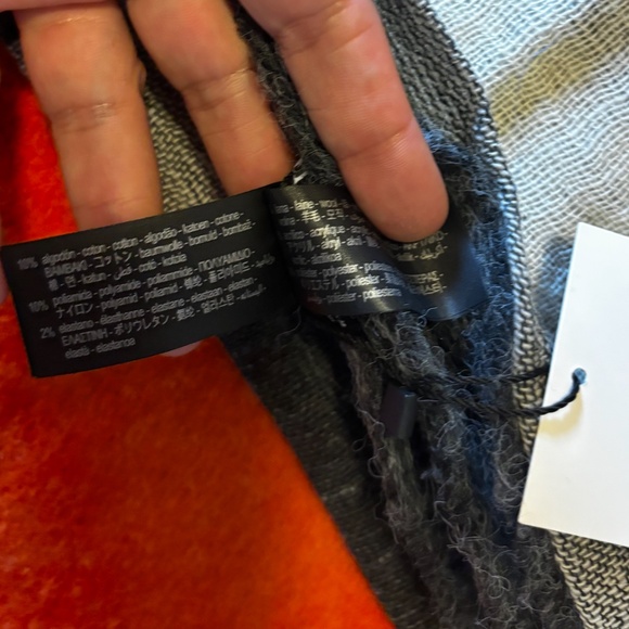 Zara black and gray wool blend check plaid scarf wrap NWT - Picture 7 of 8